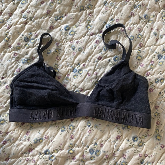 Calvin Klein Triangle Cup Bralette Grey S - Picture 2 of 4